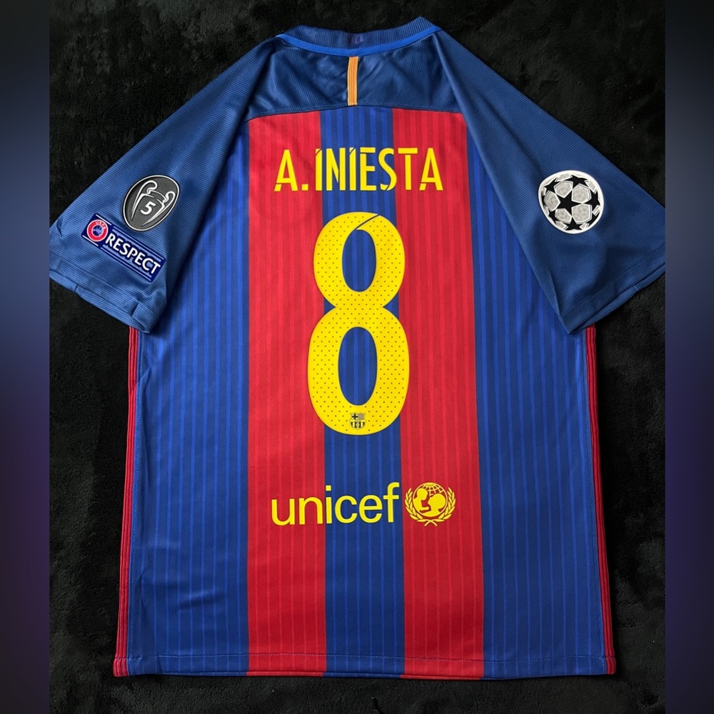 Iniesta # Barcelona 2016 Retro Soccer Jersey UCL 2017 Home